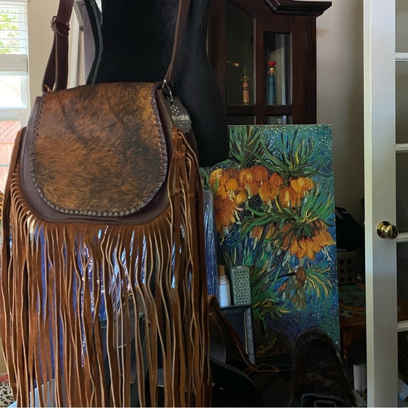 Copilli Fur Bag With Long Dangling Strands - Picture 2 of 3